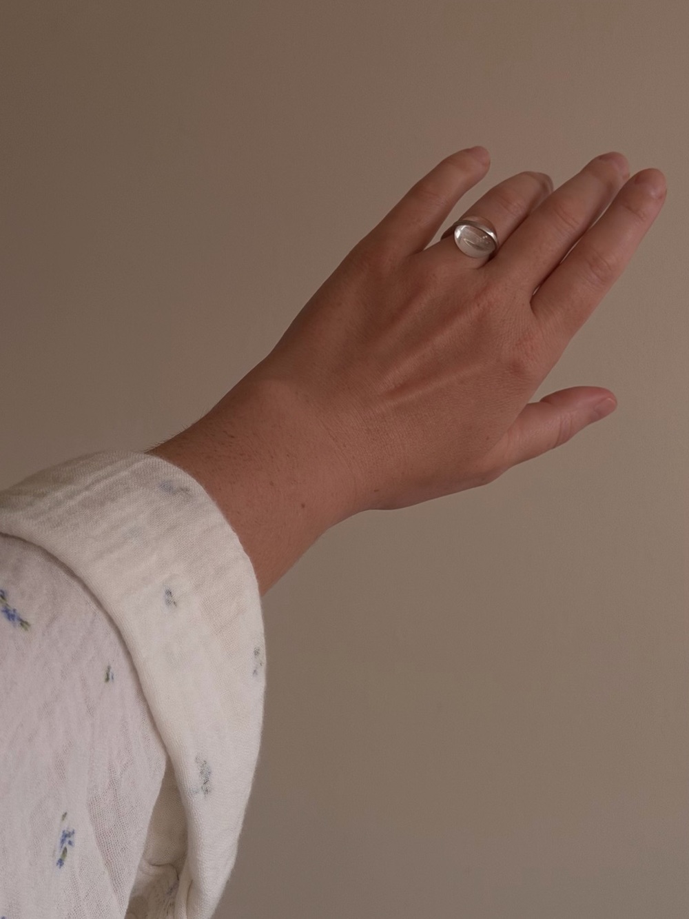 AVGVST Jewelry Minimal ring